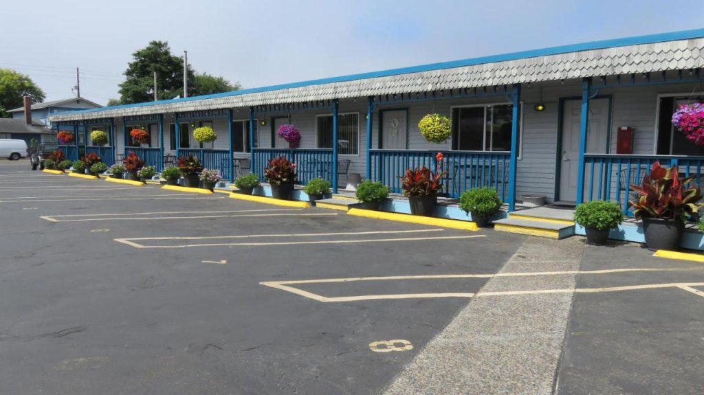Mermaid Inn & RV Park