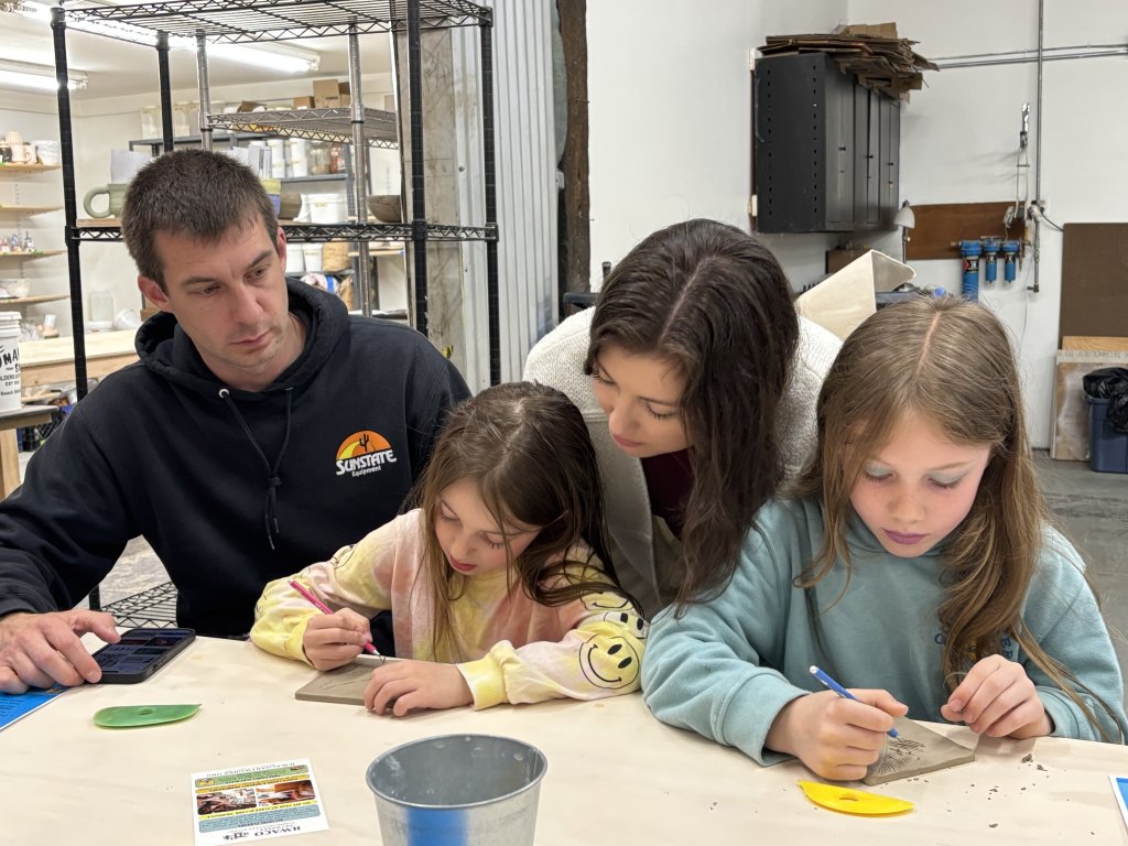 K-3rd Family Clay Play - Leaf Bowls (11:30am)