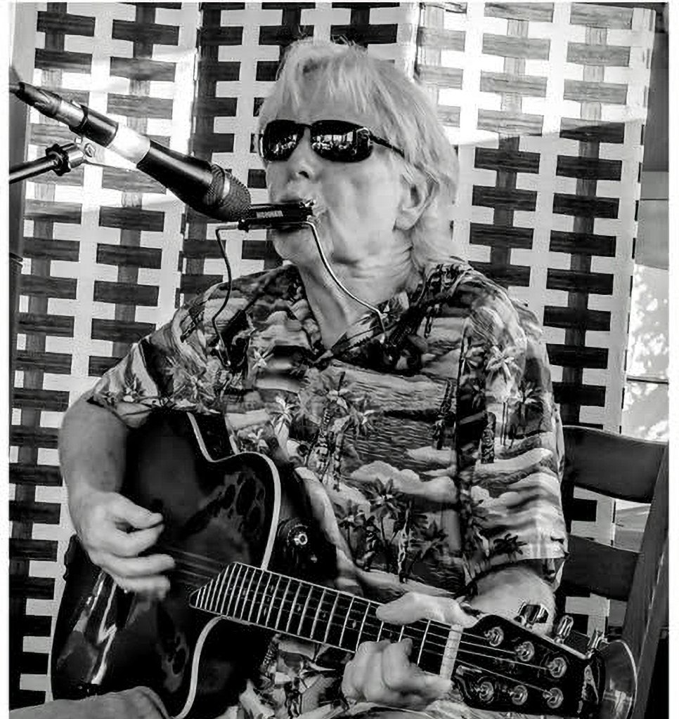 Live Music: Niall Carroll (Acoustic Oldies)