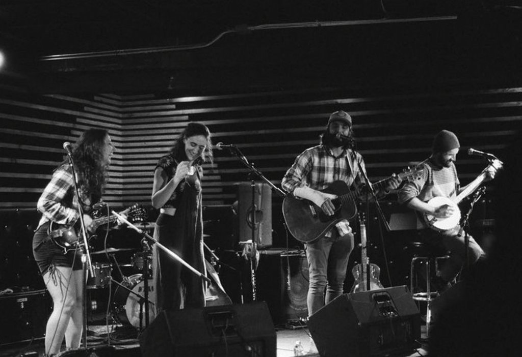 Live Bluegrass/Americana at Ilwaco Cider Co - Inland Seaway